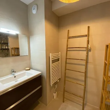 Les Jardins Deganne Apartment